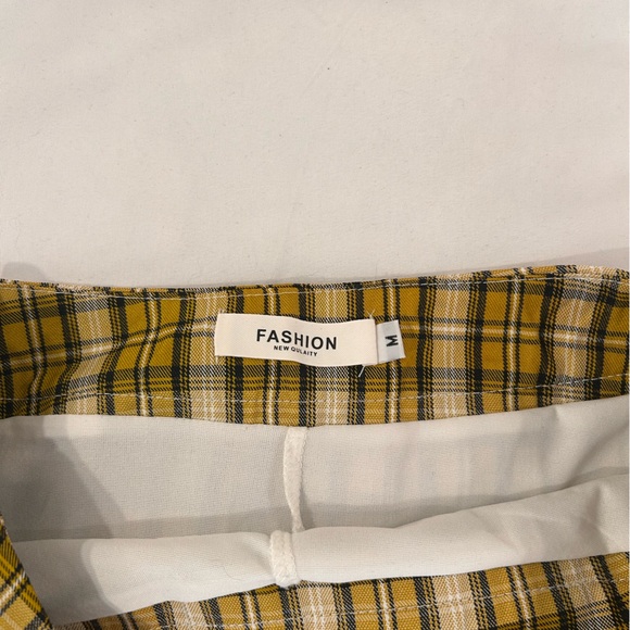Plaid Yellow Skirt - Picture 3 of 3